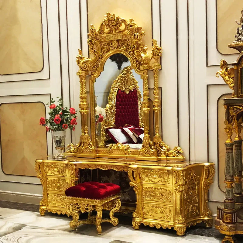 luxury dining table