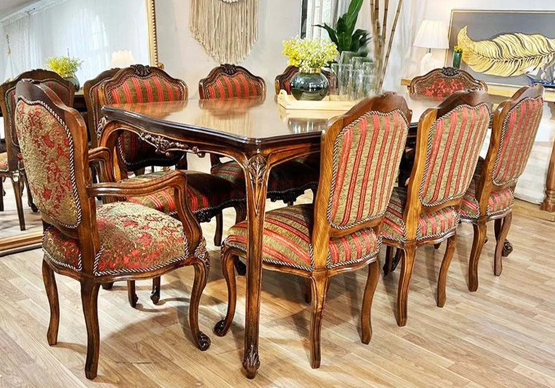 luxury dining table