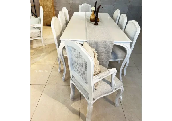 luxury dining table