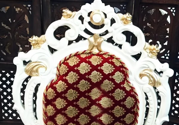 luxury dining table